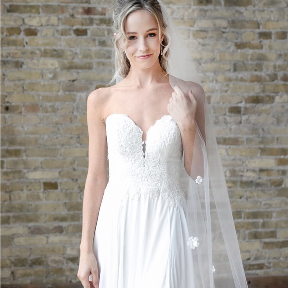 Essense of Australia Stella York 6786 wedding gown ivory - Picture 8 of 9